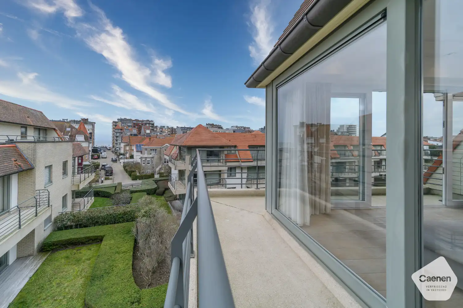 Hoofdfoto van de publicatie: Prachtig ruim zongericht hoekappartement met 2 slaapkamers en zeezicht