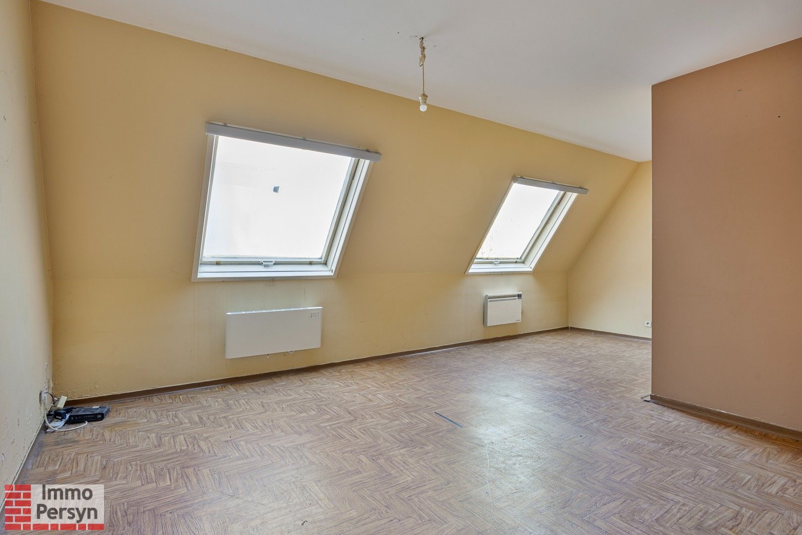 Unieke Renovatorkans: Centrale Ruimte in Aarschot met diverse mogelijkheden foto 3