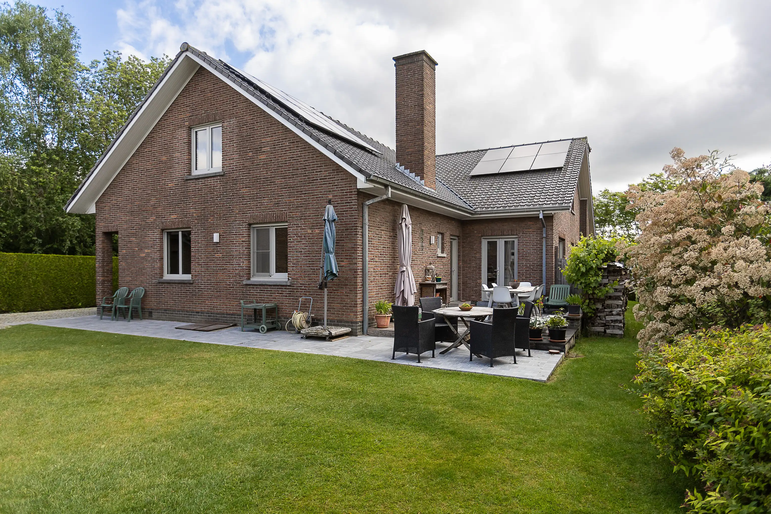 Karaktervolle, perfect onderhouden woning in Aalter foto 39