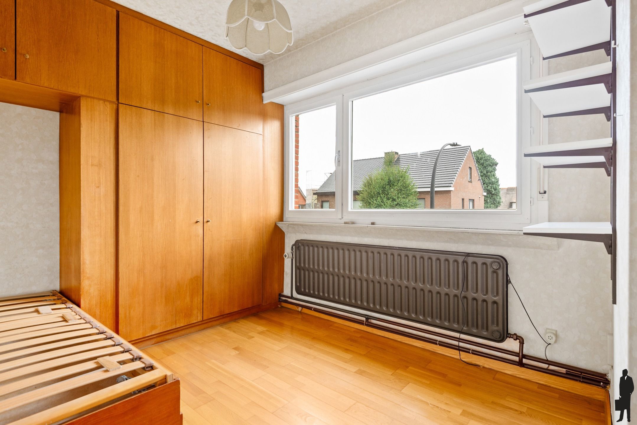 Te renoveren woning met 3 slpks op een TOP locatie in Hove  foto 17