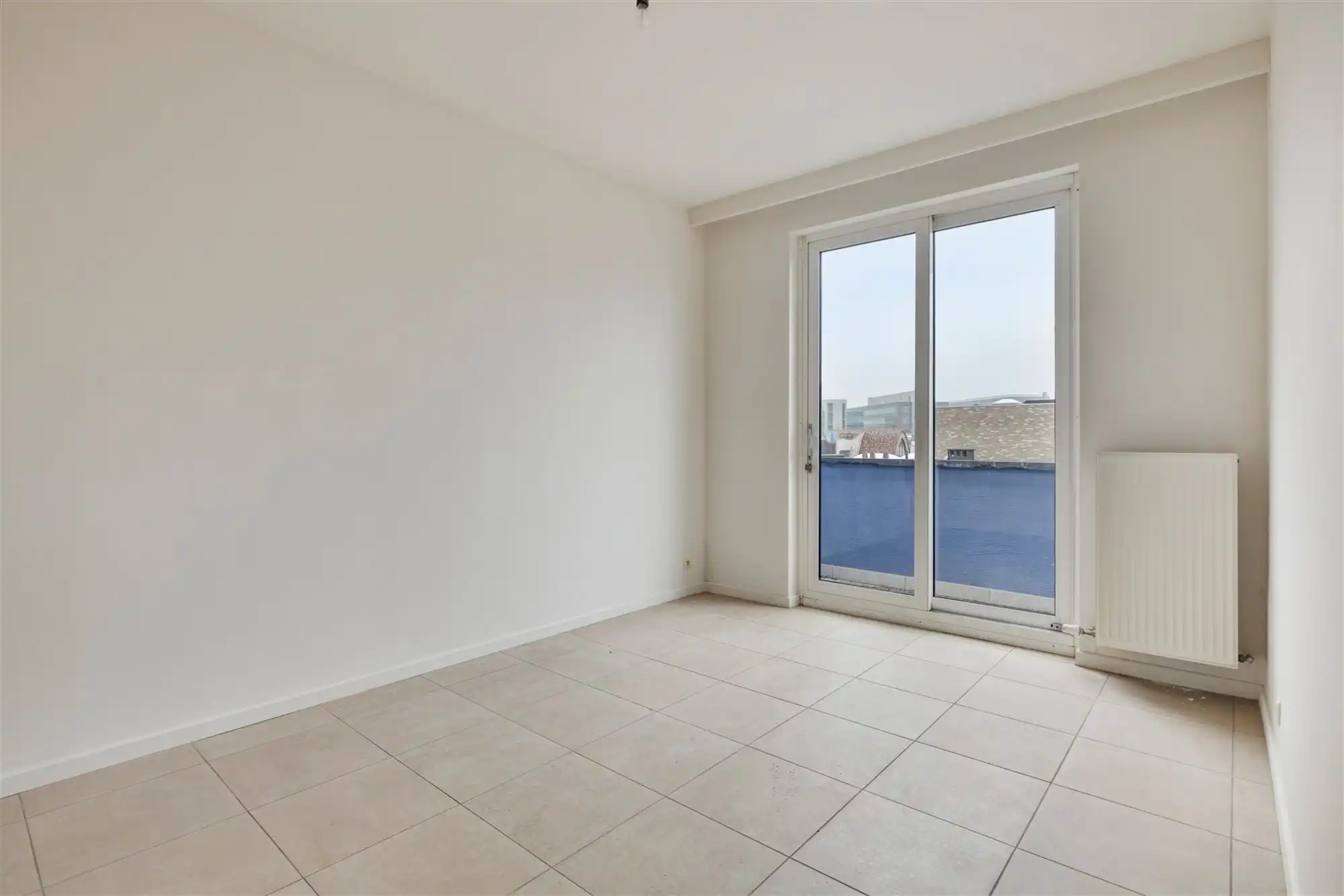 Instapklaar appartement met terras op centrale locatie foto 8