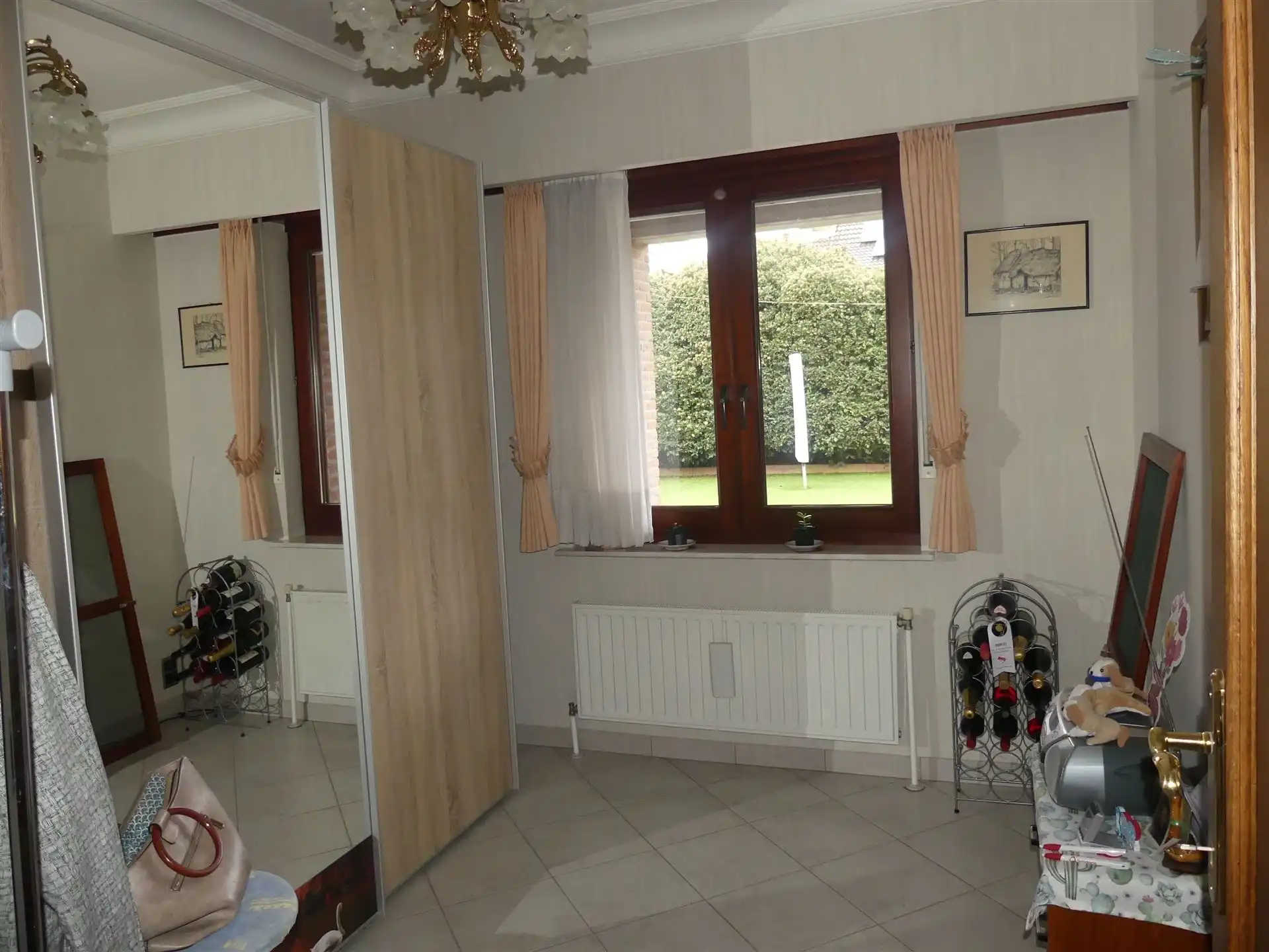 Ruime en rustig gelegen open bebouwing met 3 slaapkamers foto 10