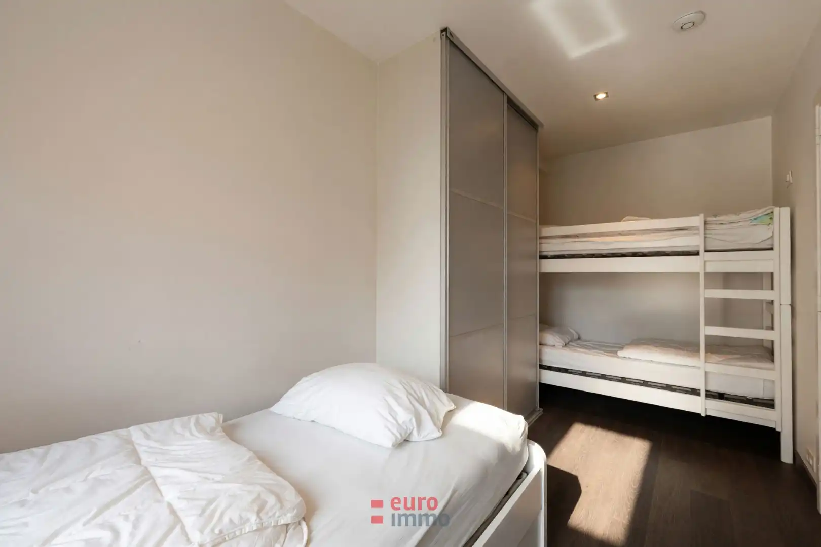 Appartement met 2 slaapkamers op een topligging! foto 10