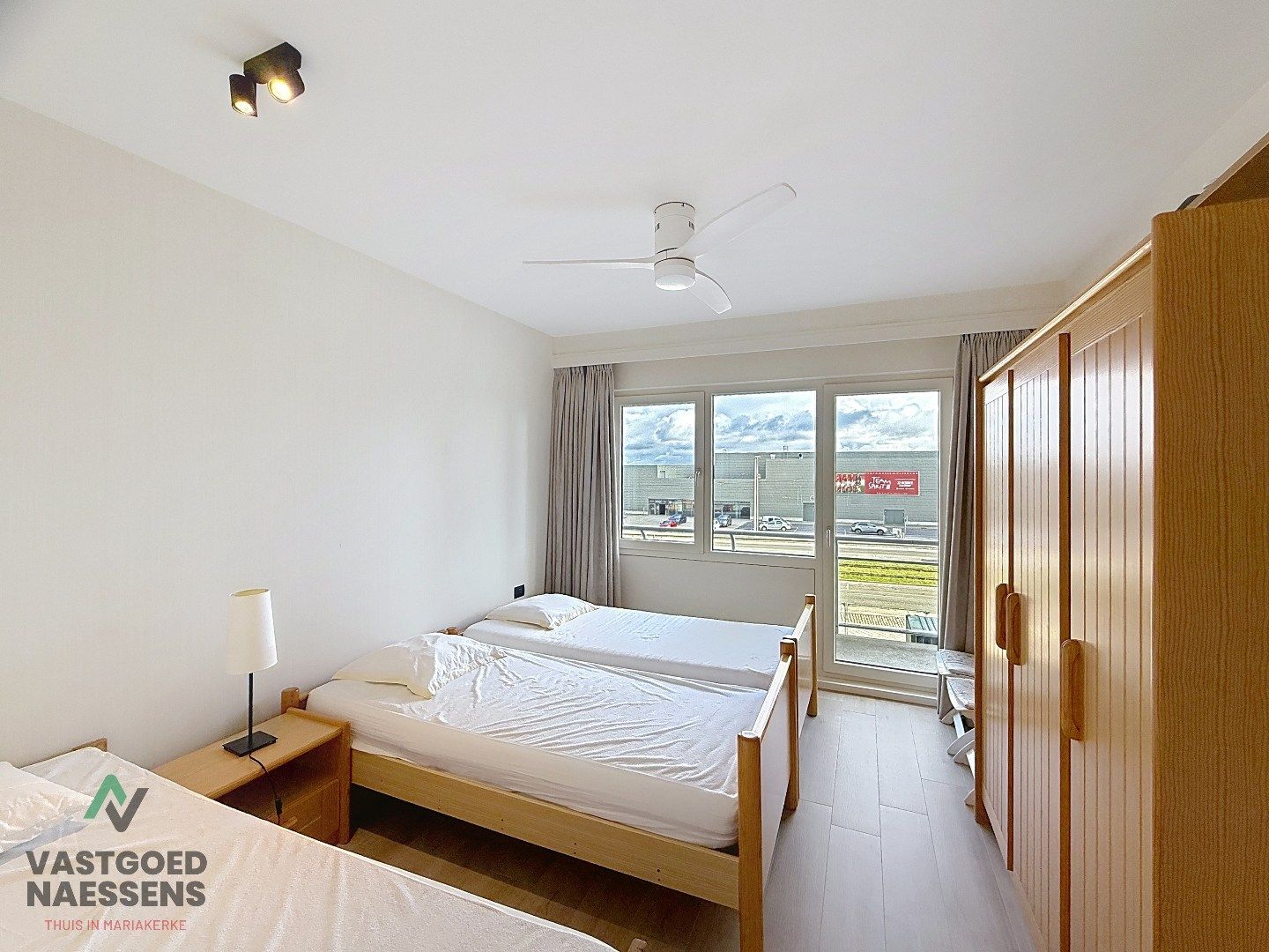 SCHITTEREND VERNIEUWD 3 SLPK APP MET ZICHT OP ZEE EN TERRAS foto 21