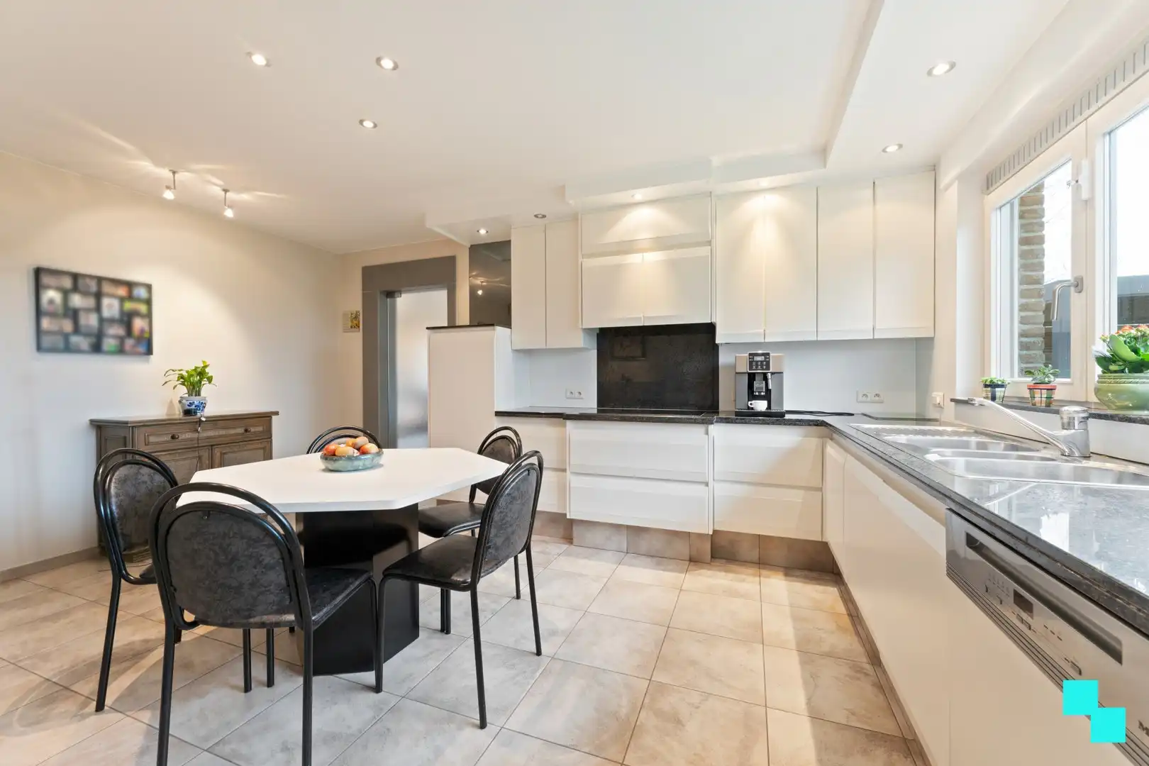 Instapklare villa met 5 slaapkamers en prachtige tuin - Rumbeke foto 9