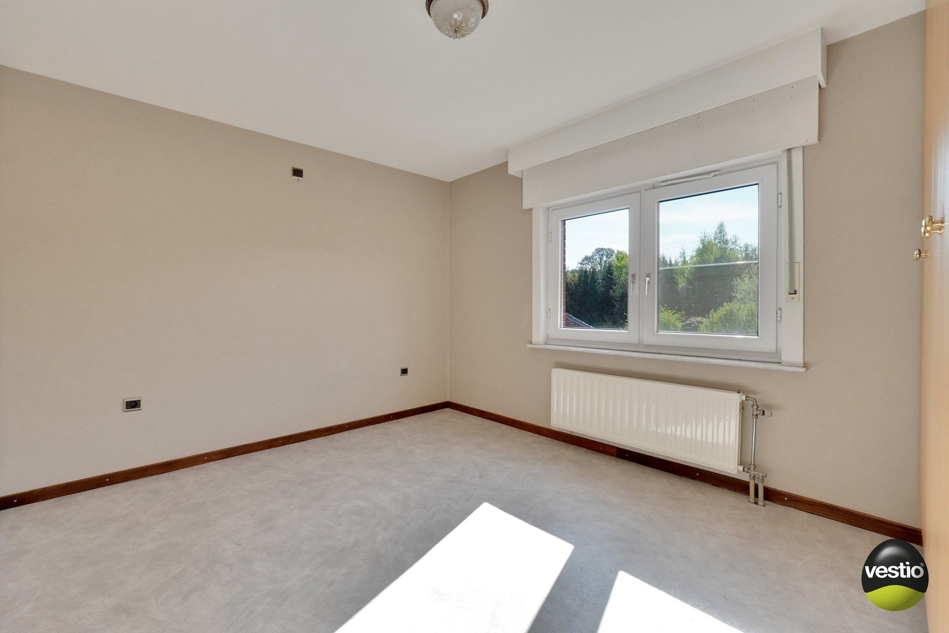 DEGELIJKE WONING MET WEILANDEN OP 1,7 HECTARE foto 30