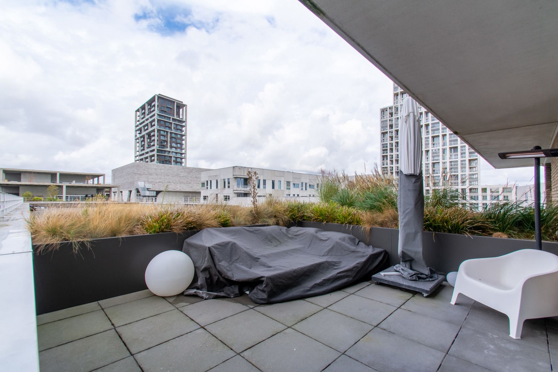 Gezellig 1slpk app. met prachtig terras en zicht op park  foto 8