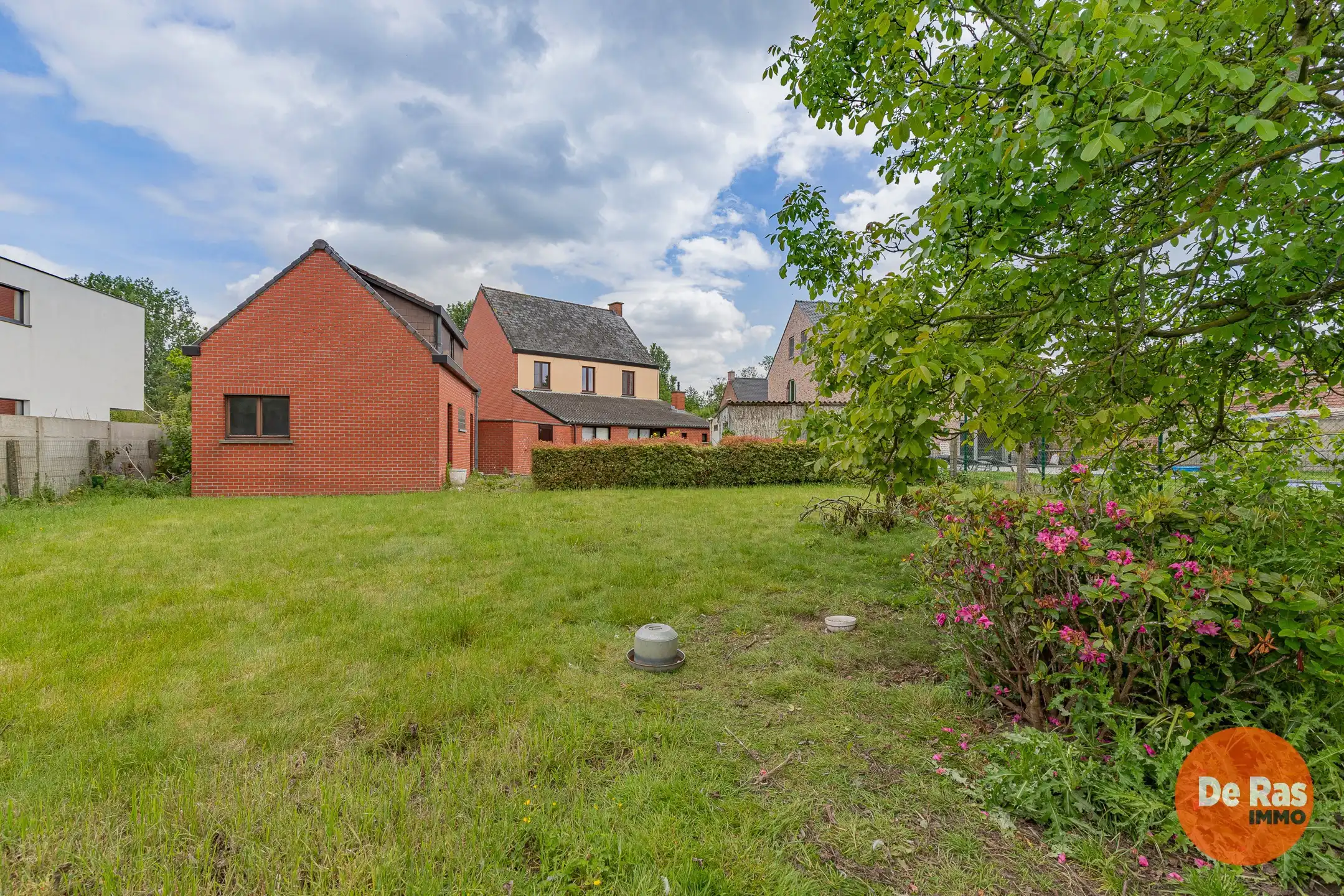 MOORTSELE - Te renoveren woning met tal van mogelijkheden foto 26