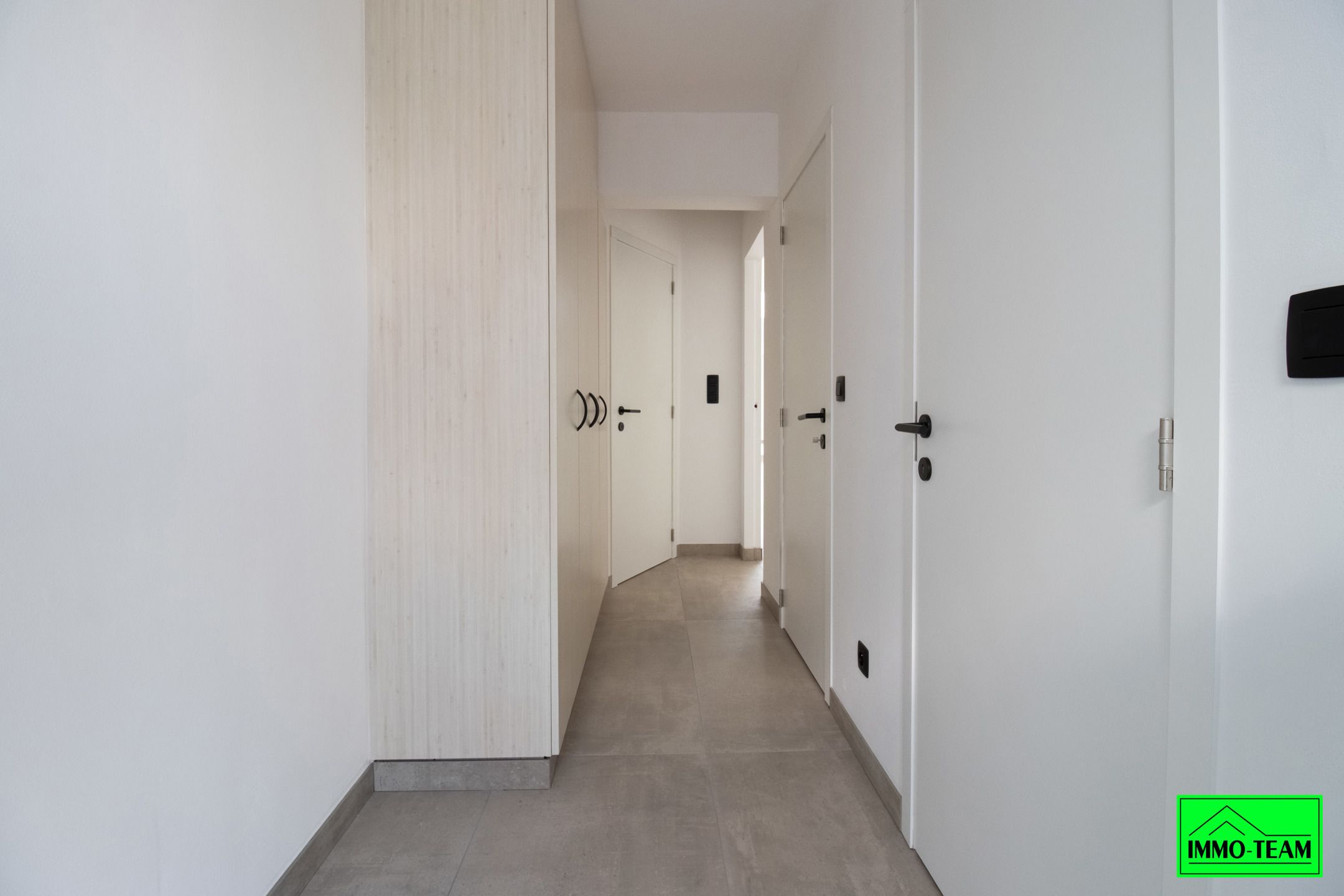 Volledig gerenoveerde woning met 3 slaapkamers nabij centrum foto 2