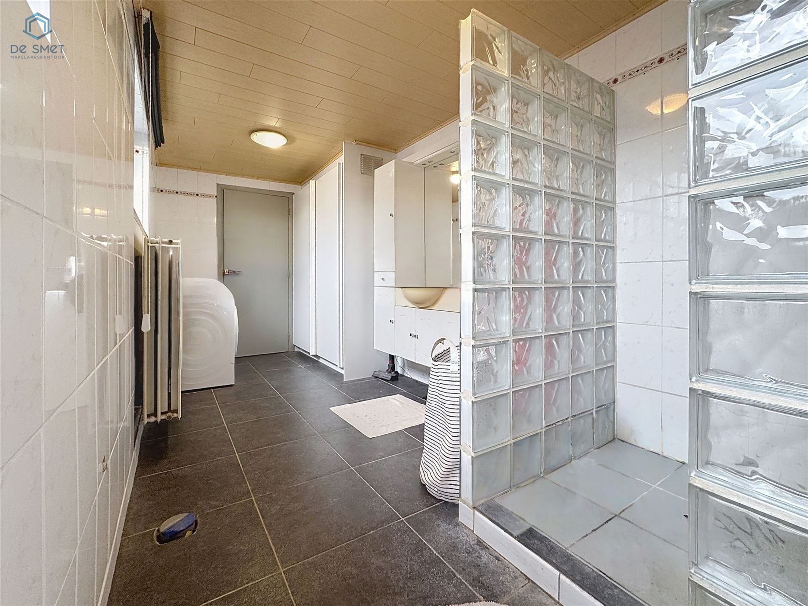 Ruime, solide woning met 4 slaapkamers en grote tuin te Brakel foto 6