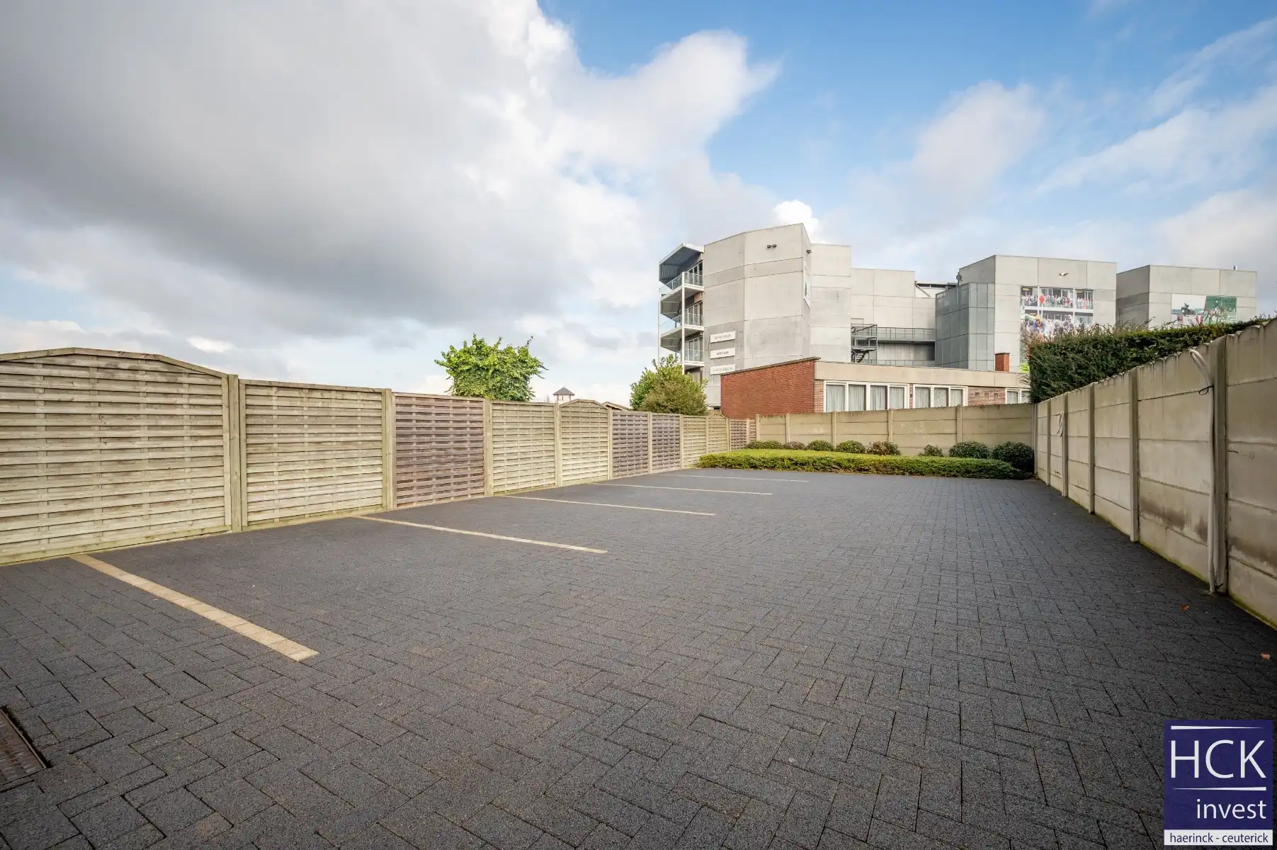 WAREGEM - Commerciële ruimte (winkel of bureel) op topligging! foto 8