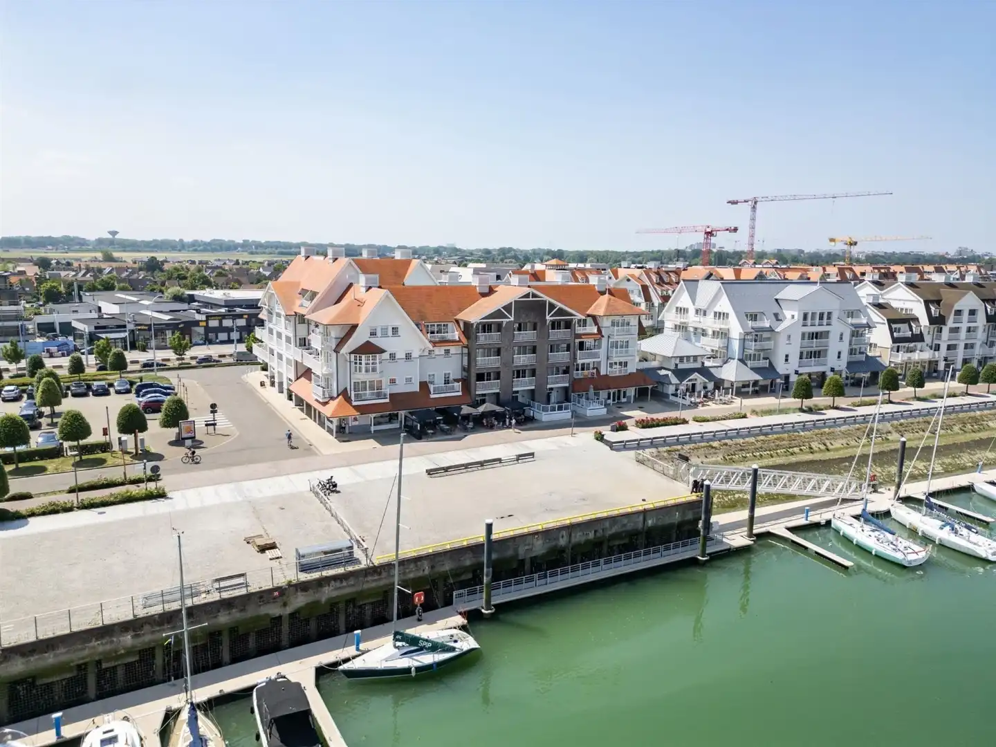 Schitterend appartement  gelegen aan de jachthaven van Nieuwpoort foto {{pictureIndex}}