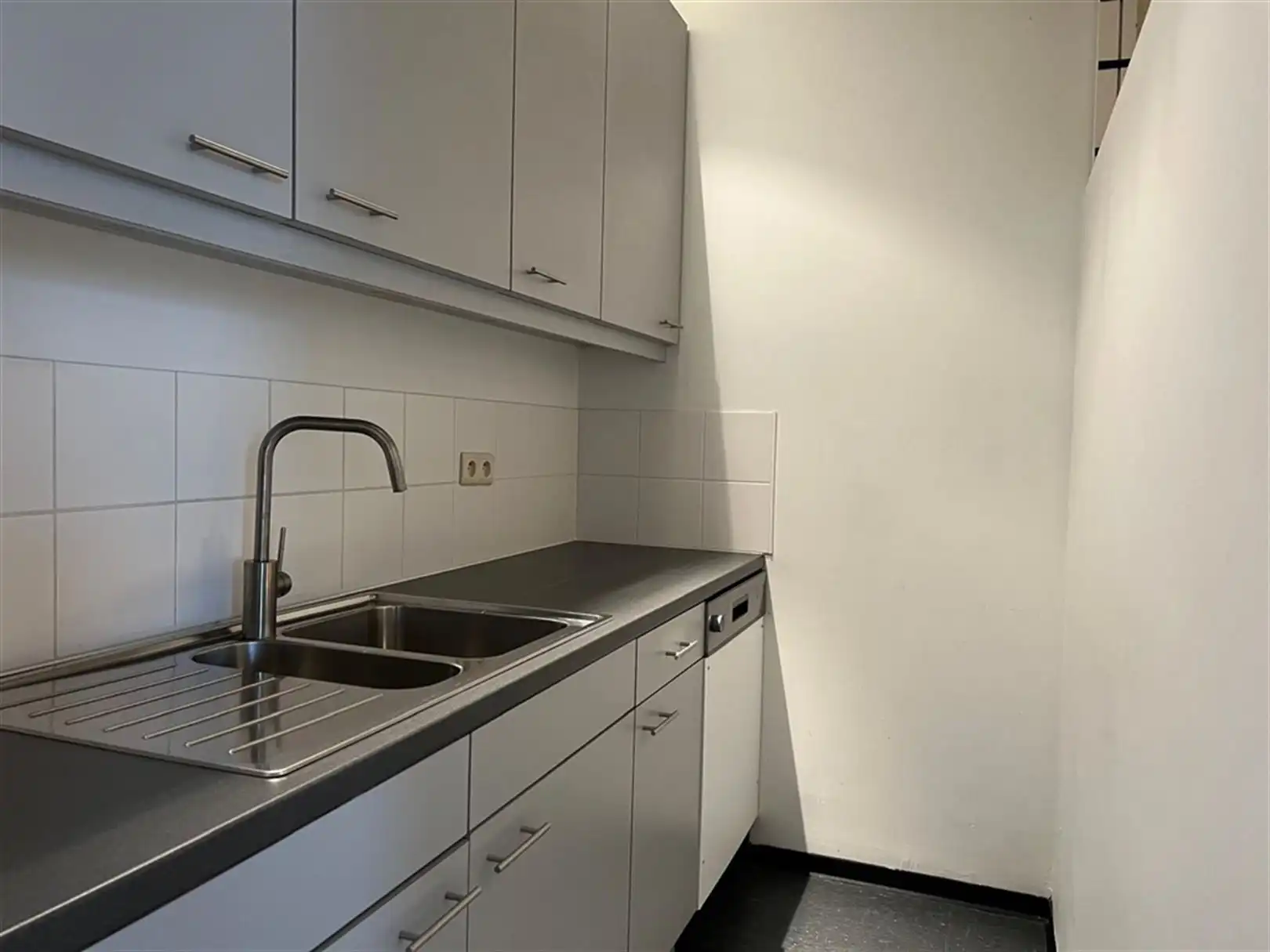 Instapklare kantoren te huur in Temse foto 11