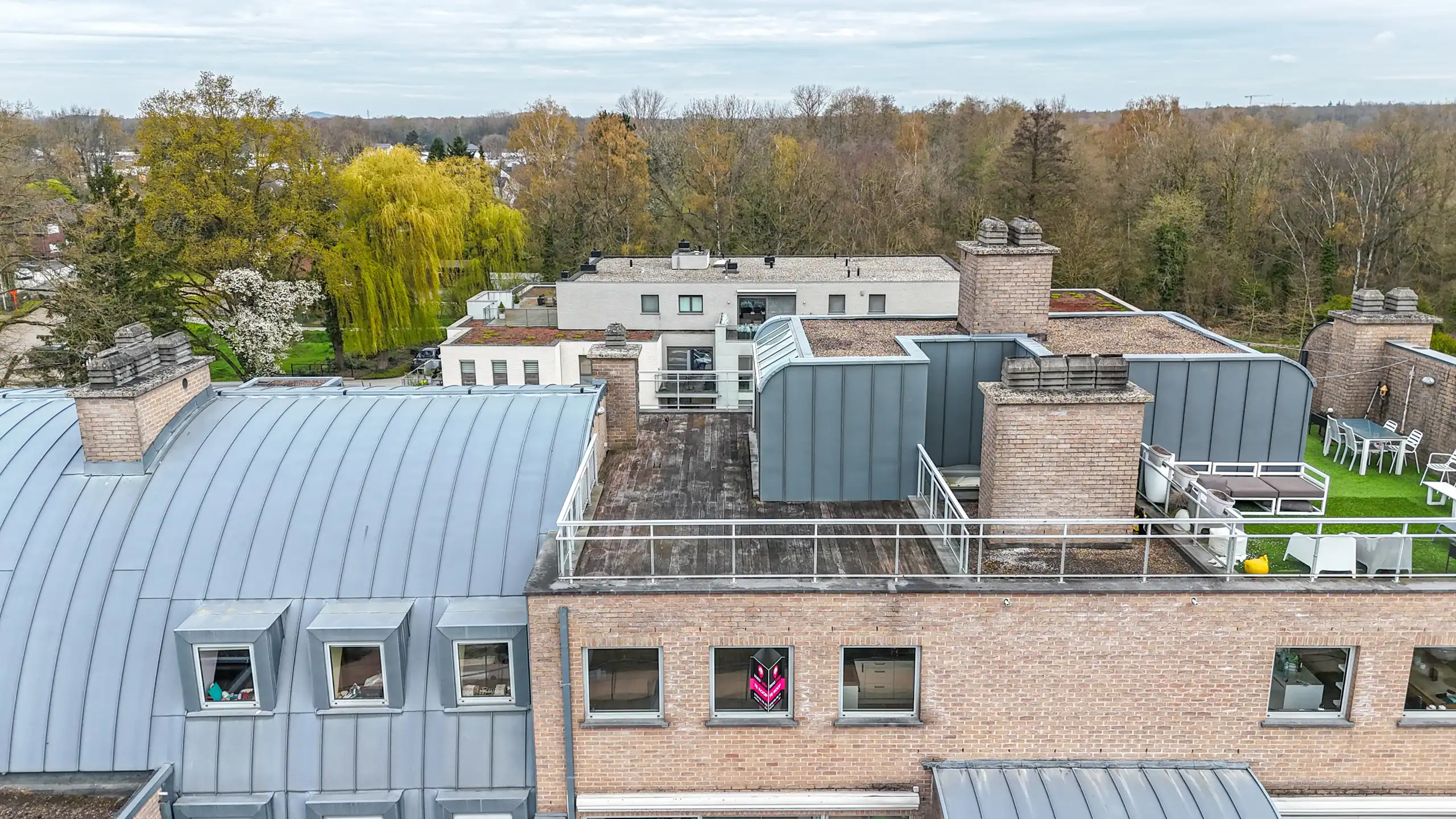 Duplex met 3 slaapkamers met dakterras in hartje Zolder! foto 36