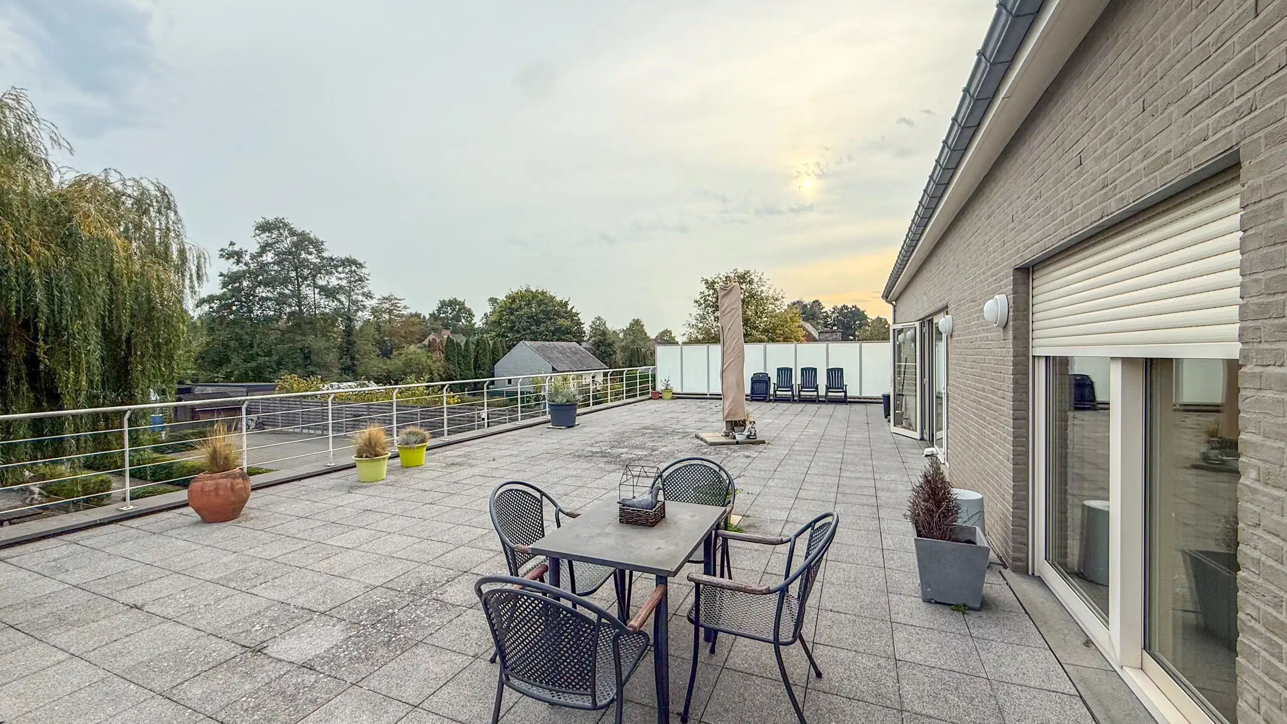Veelzijdig investeringspand met 10 kamers, lift en kelder! foto 121
