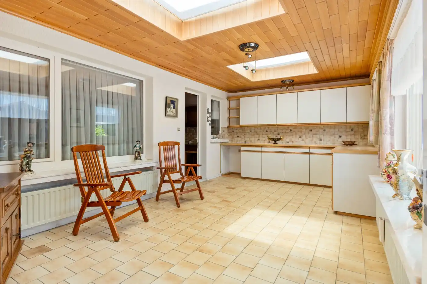 Goed gelegen, keurig onderhouden HOB met 3 slpk., tuin en garage foto 12