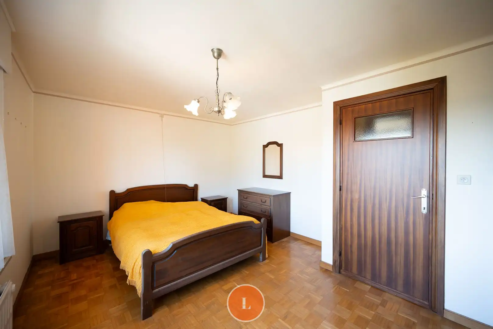 Op te frissen woning vlakbij het centrum van Wevelgem! foto 8