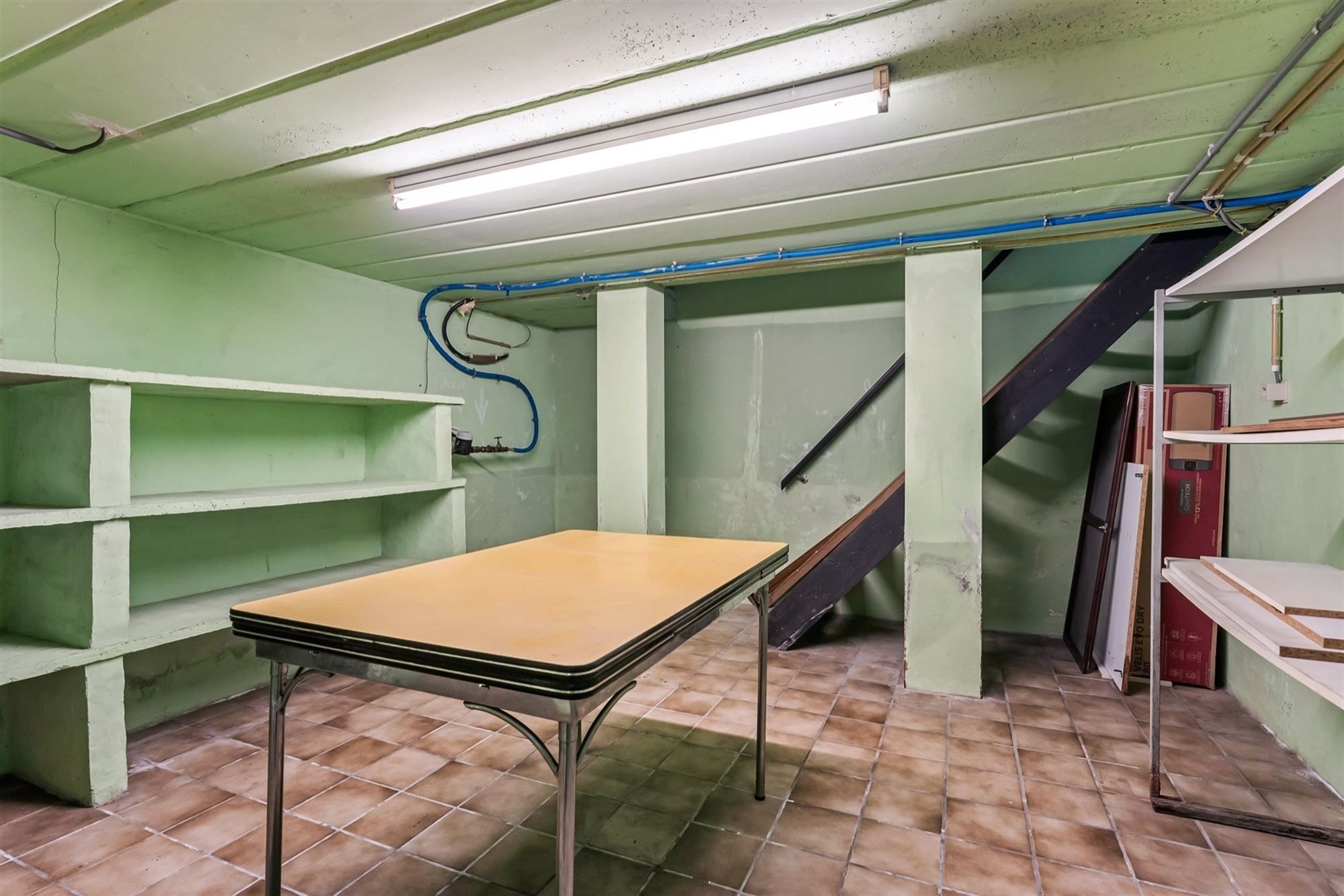 WONING MET GELIJKVLOERSE KAMER OP 950M2 foto 17