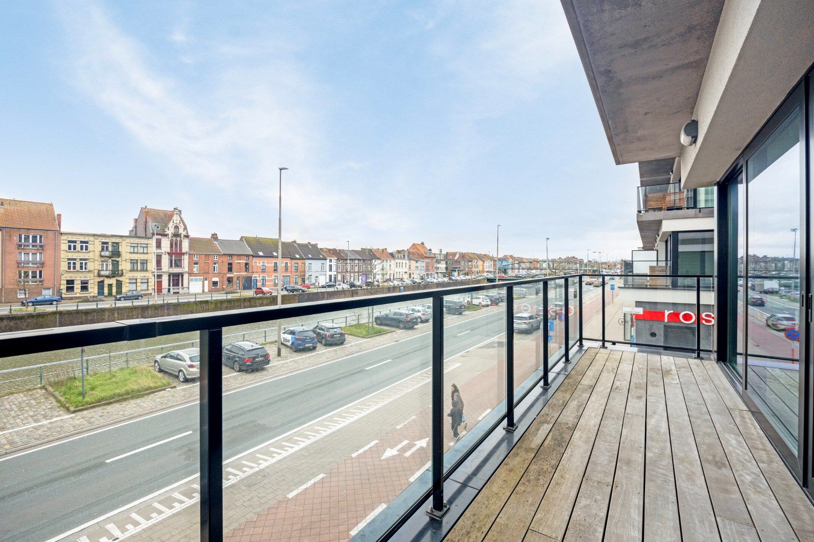 Hoekappartement met zich op water, zuidgericht terras en 2slaapkamers en autostaanplaats foto 12