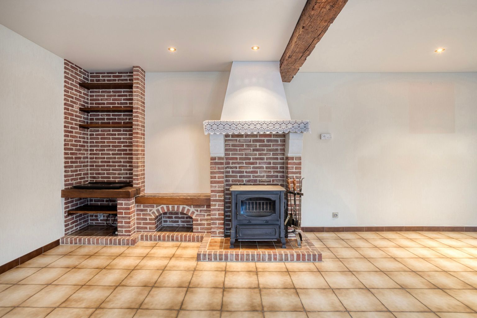 Uitstekend onderhouden driegevelwoning op topligging foto 5