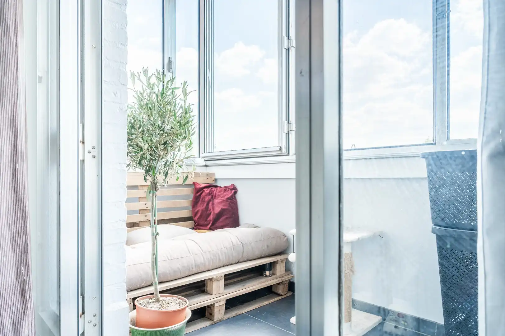 Instapklaar appartement met garage foto 10