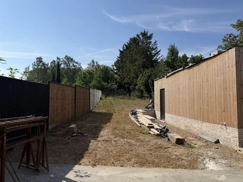 Stijlvolle nieuwbouwwoning met moderne architectuur foto 9