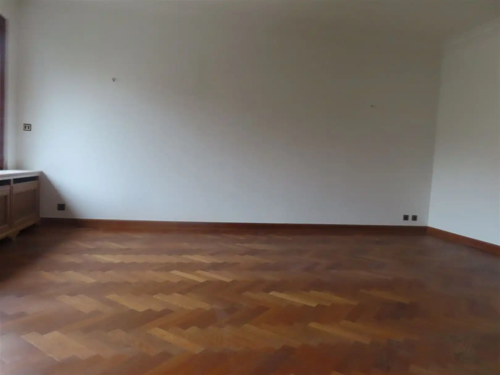 Duplex appartement in hartje Antwerpen met 2 slaapkamers, 2 badkamers, ingerichte dressing, bureau en zonneterras! foto 8