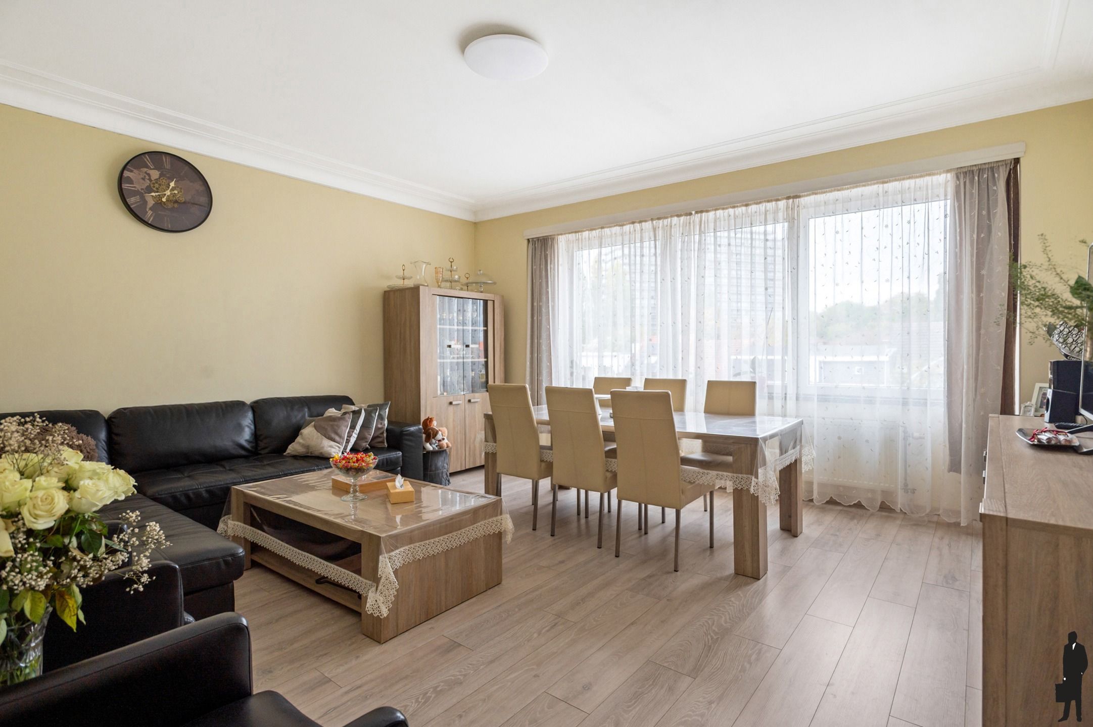 Lichtrijk appartement op toplocatie in Deurne! foto 5