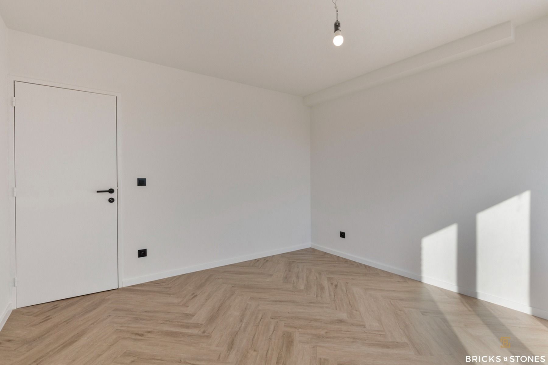 Gerenoveerd energiezuinig app met 3 slaapkamers en terras. foto 10