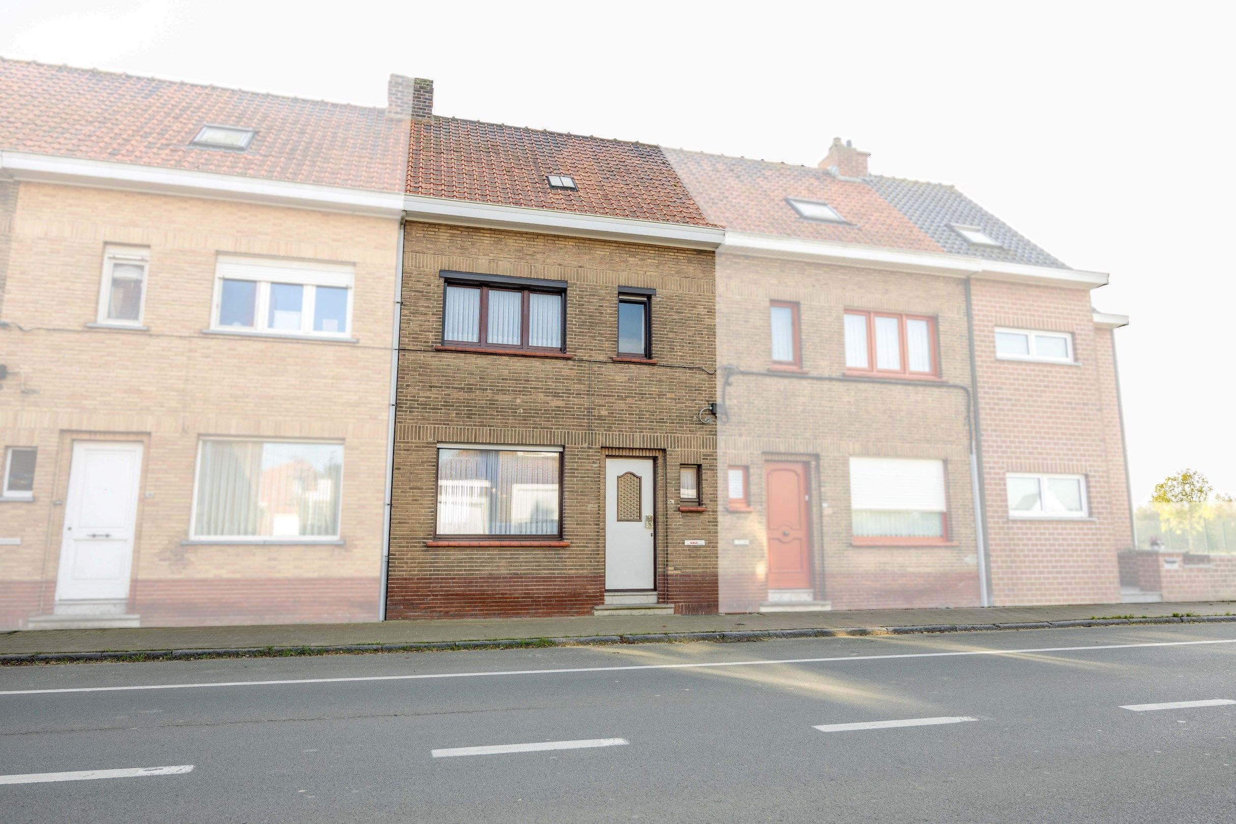 WONING MET GARAGE EN UITWEG  foto 22