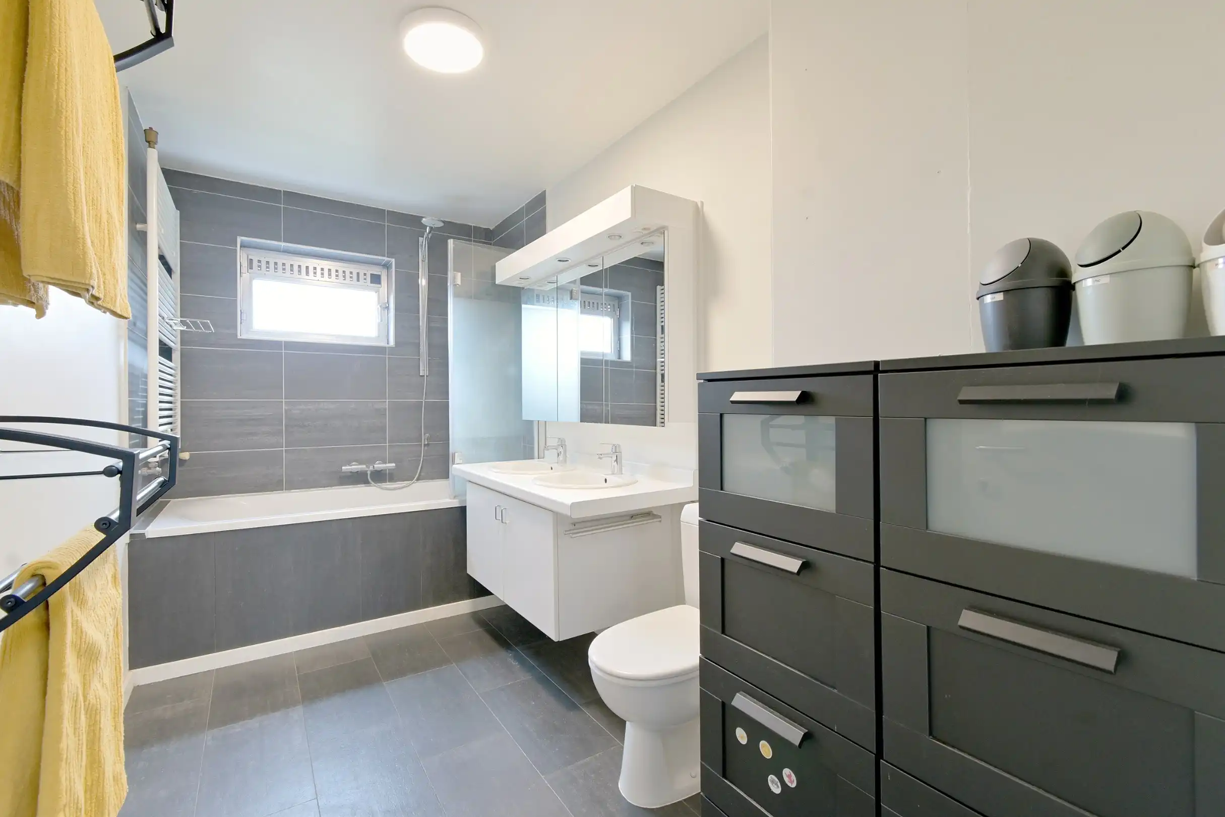 Instapklare gezinswoning met 3 slaapkamers, tuin én garage foto 21