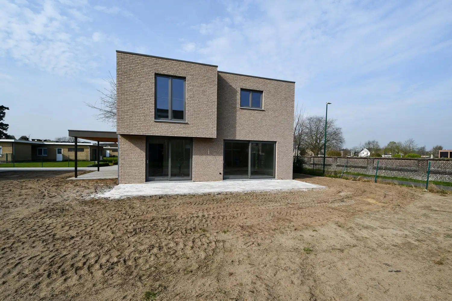Energiezuinige nieuwbouwwoning met 3 slaapkamers en carport op een rustige locatie foto 9