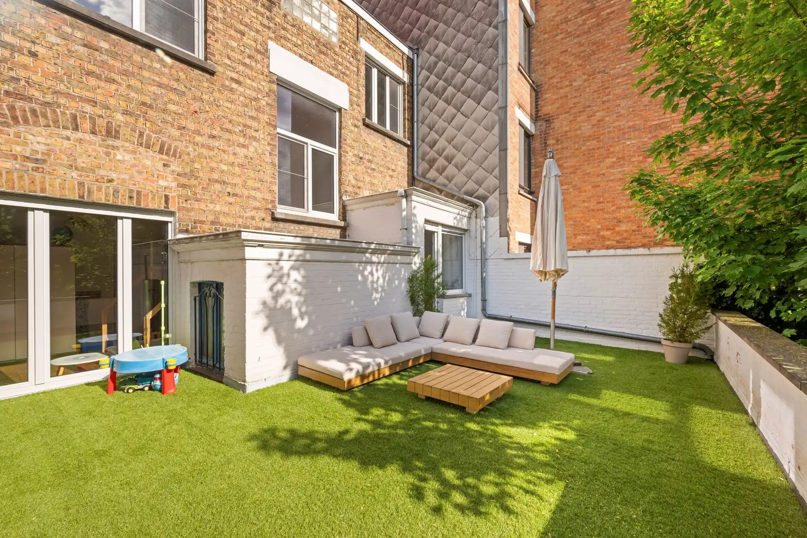 Uiterst ruim burgerhuis met prachtige tuin en enorm veel mogelijkheden foto 20