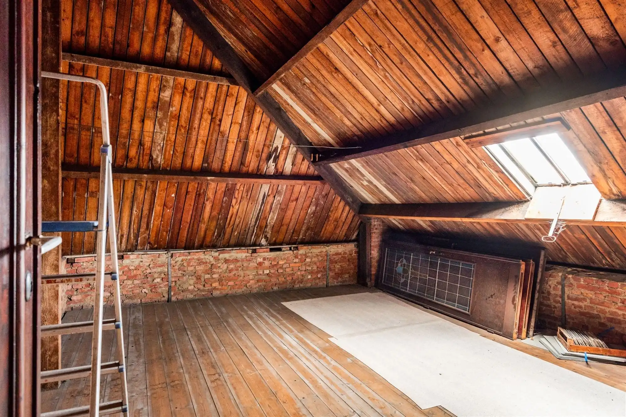 Verrassend ruime, te moderniseren gezinwoning te Onze-Lieve-Vrouw-Waver foto 15