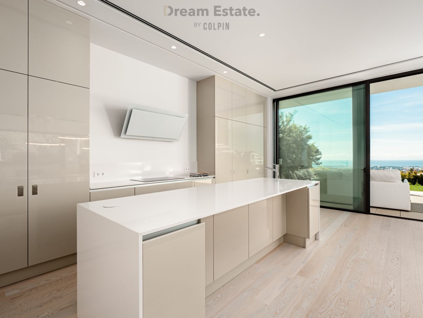 Schitterende villa met panoramisch uitzicht te Benahavis foto 10