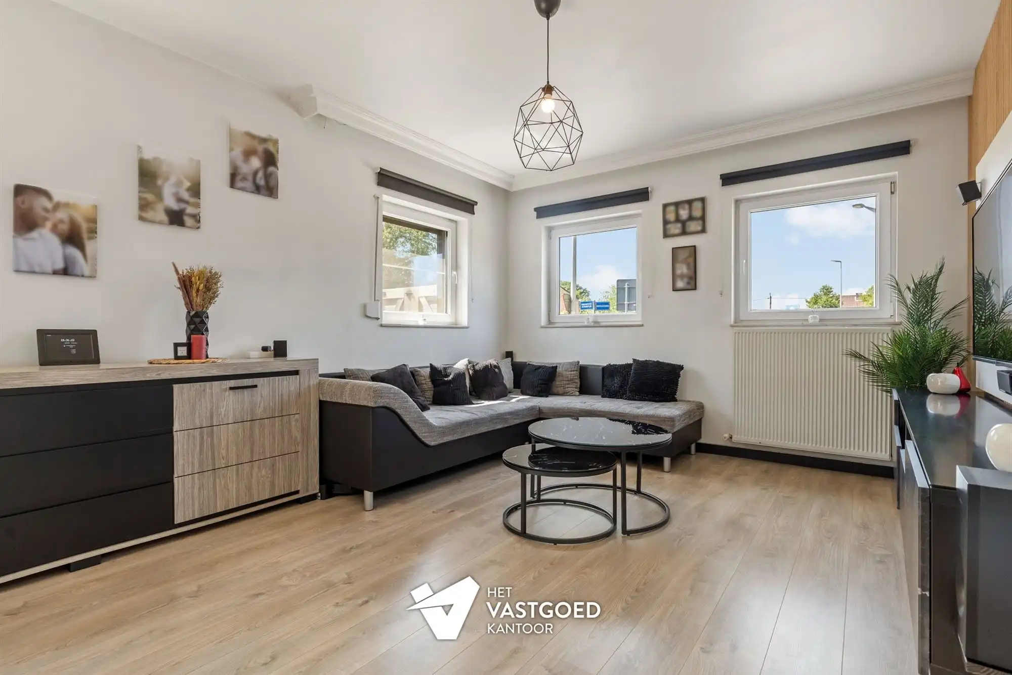MOOI AFGEWERKT 2 SLAAPKAMER APPARTEMENT MET PRIVATIEVE TUIN EN AUTOSTAANPLAATS TE BEVERLO foto 4