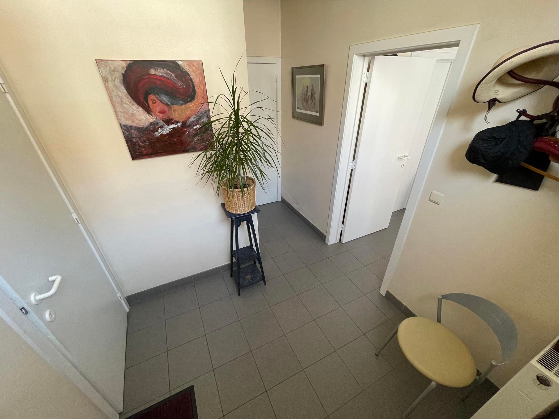 Gelijkvloers appartement te huur in het charmante Vrasene foto 2