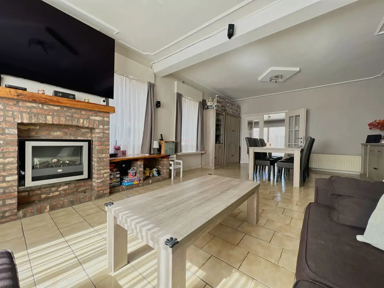 Instapklare gezinswoning (4 slpks) +zonnige tuin 777m²! foto 4