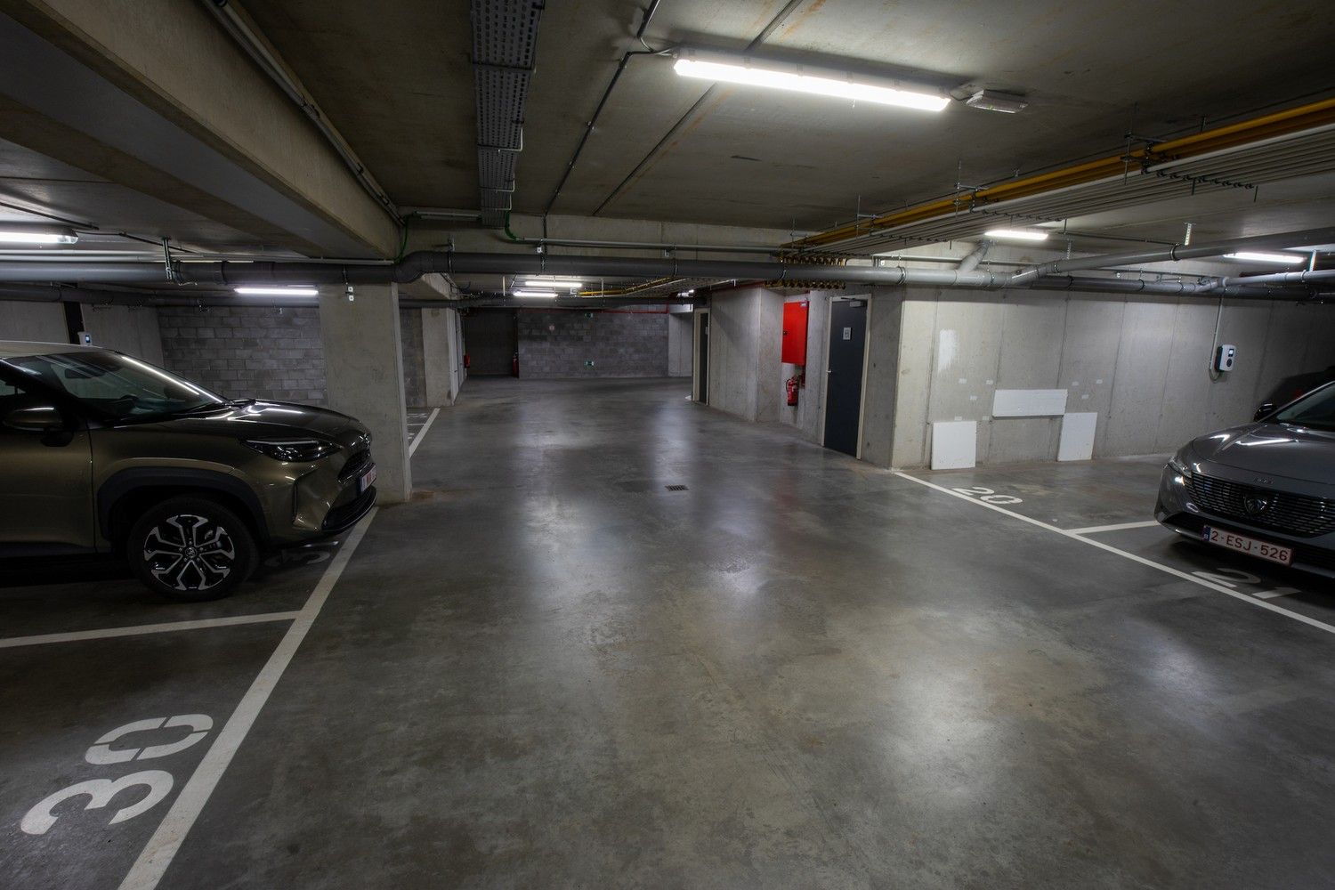 Instapklaar appartement met 2 slpks, terras & staanplaats in centrum Leuven foto 18