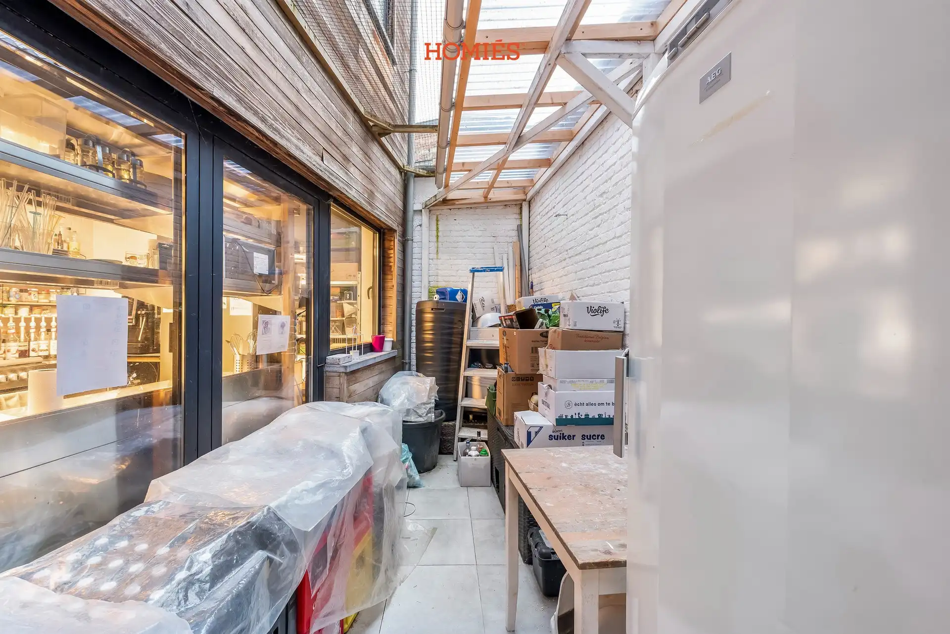 Handelspand met karakter en sterke visibiliteit foto 11