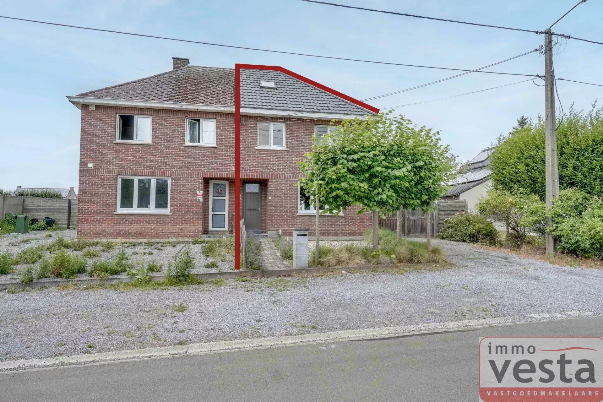 Hoofdfoto van de publicatie: Gerenoveerde woning met 3 slaapkamers, ruime tuin en landelijke charme