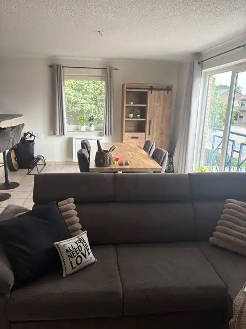 Lichtrijk duplexappartement nabij het centrum van Overpelt foto 4