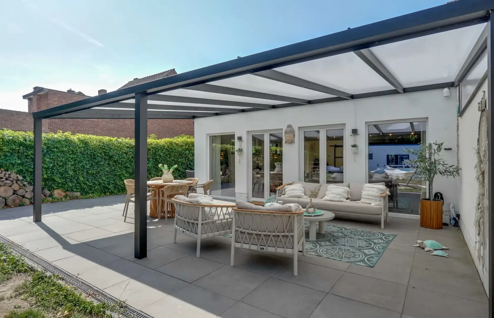 INSTAPKLARE GEZINSWONING MET ZWEMBAD, SAUNA EN RUIME TUIN OP TOPLOCATIE IN LANAKEN foto 26