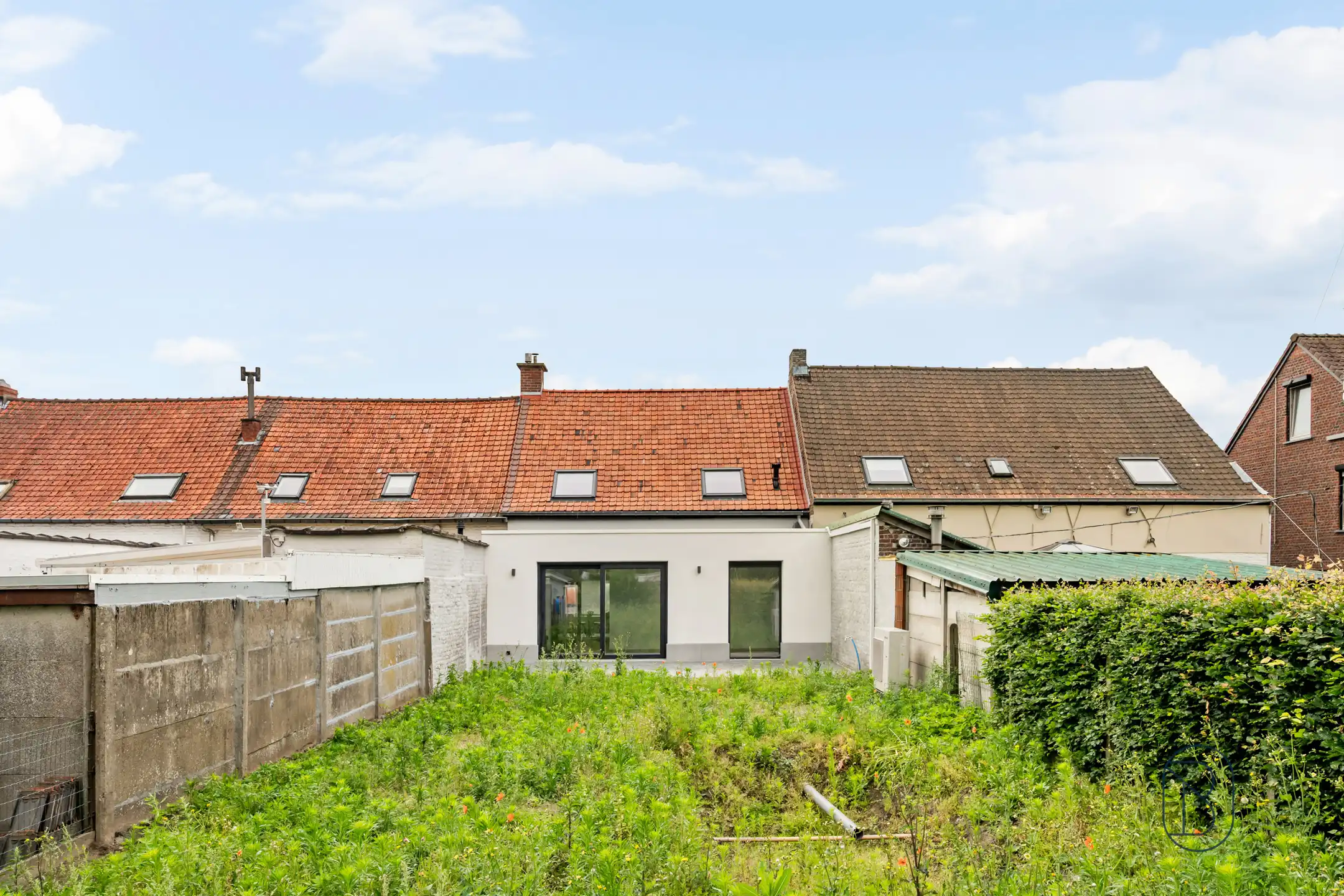 Rustig gelegen instapklare rijwoning met 3 slk en leuke tuin foto 19