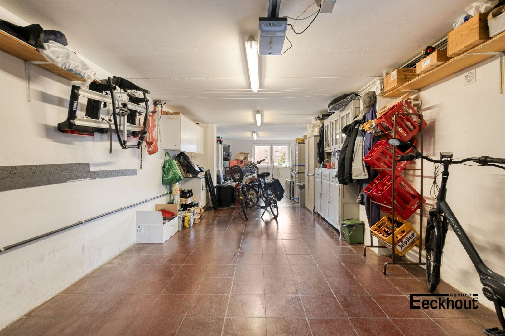 Instapklare ruime bel-etage woning (217 m² bewoonbare oppervlakte) met dubbele garage en grote tuin op topligging in Oostende foto 13