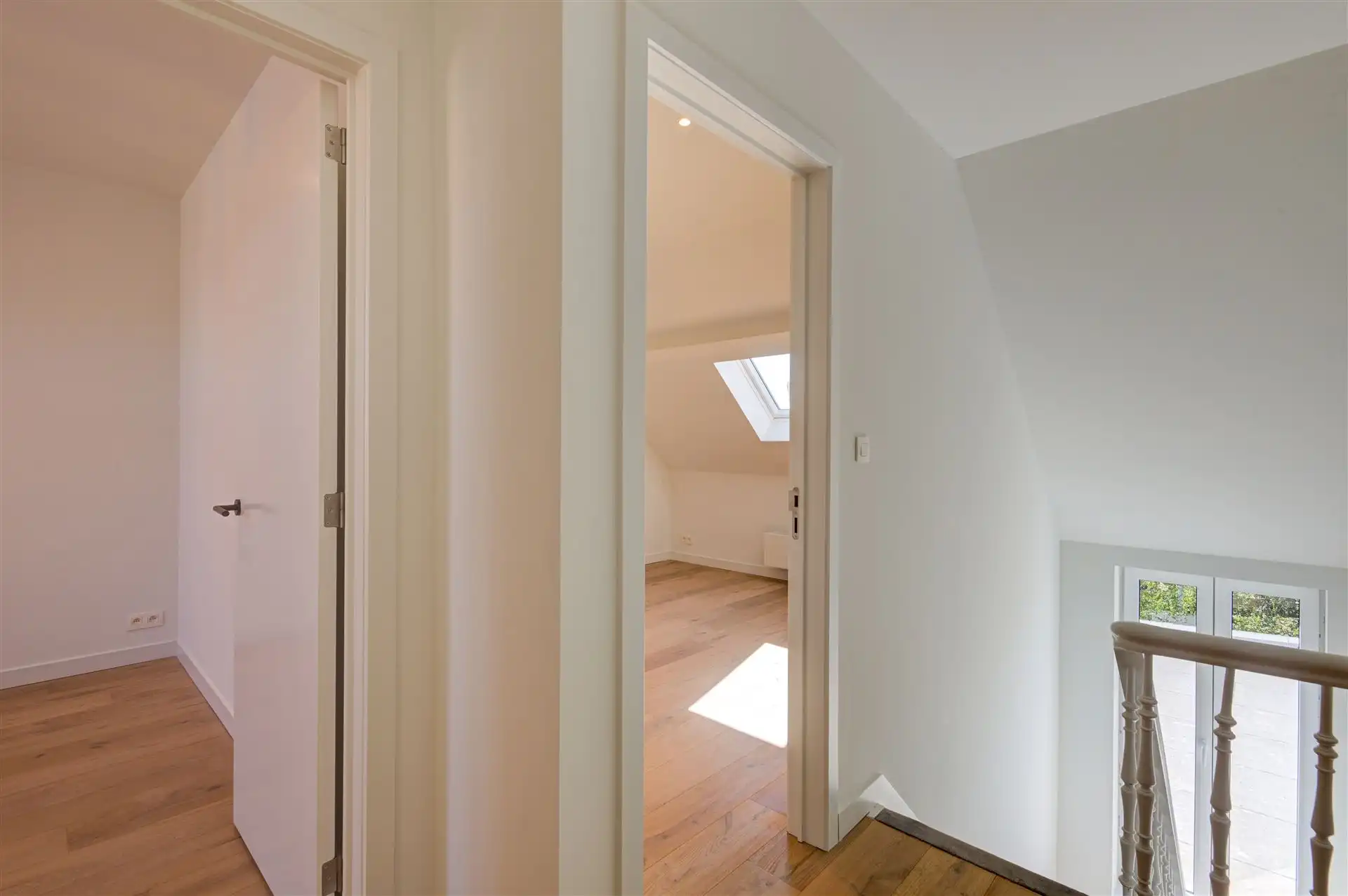 Prachtig ruim totaal vernieuwd herenhuis met tuin foto 28