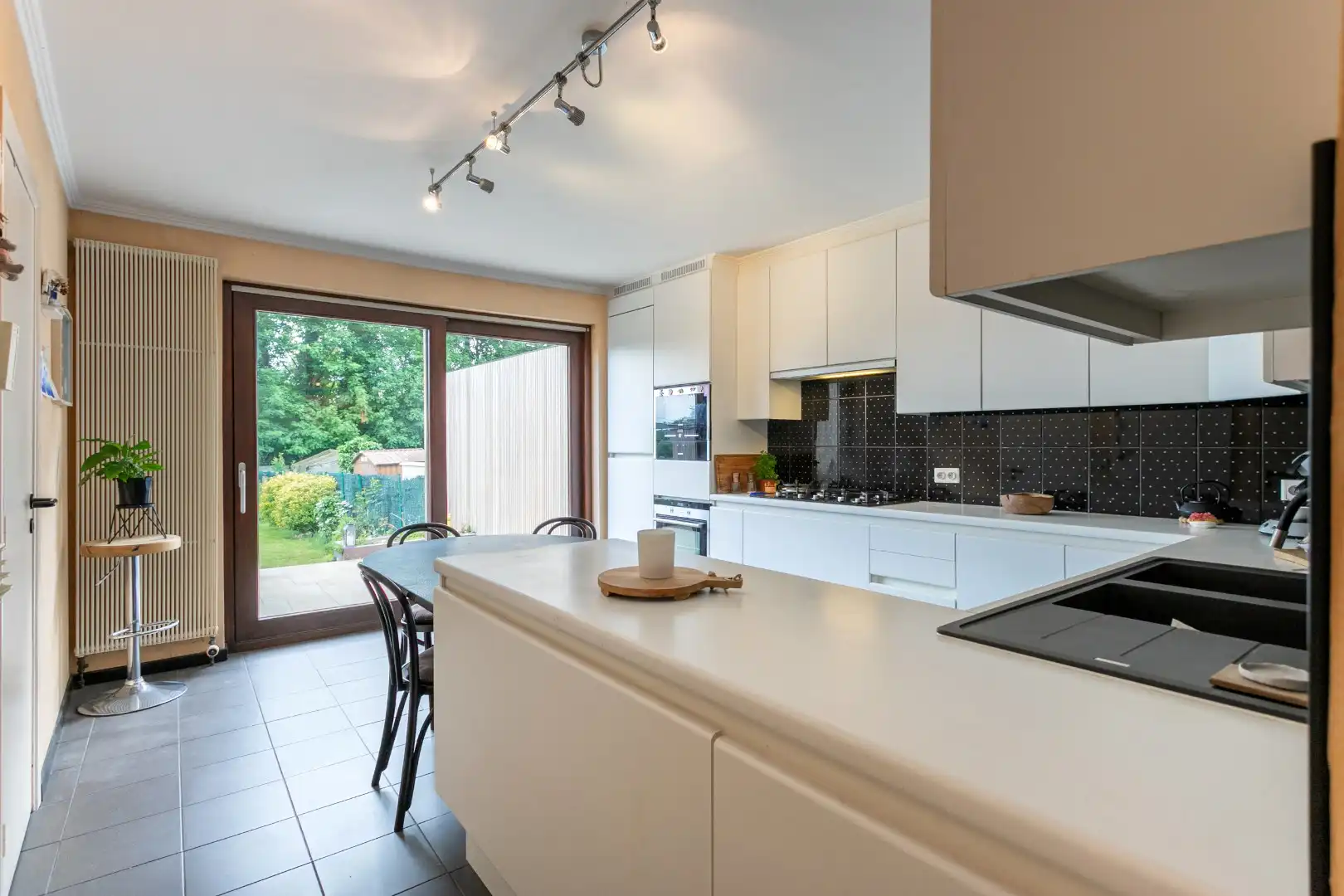 Instapklare woning met 4 slpk te Halle foto 7