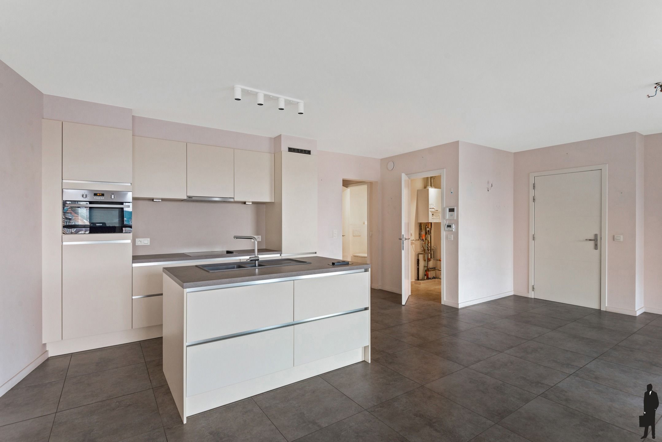 Modern appartement met 2 slaapkamers en overdekt terras foto 9