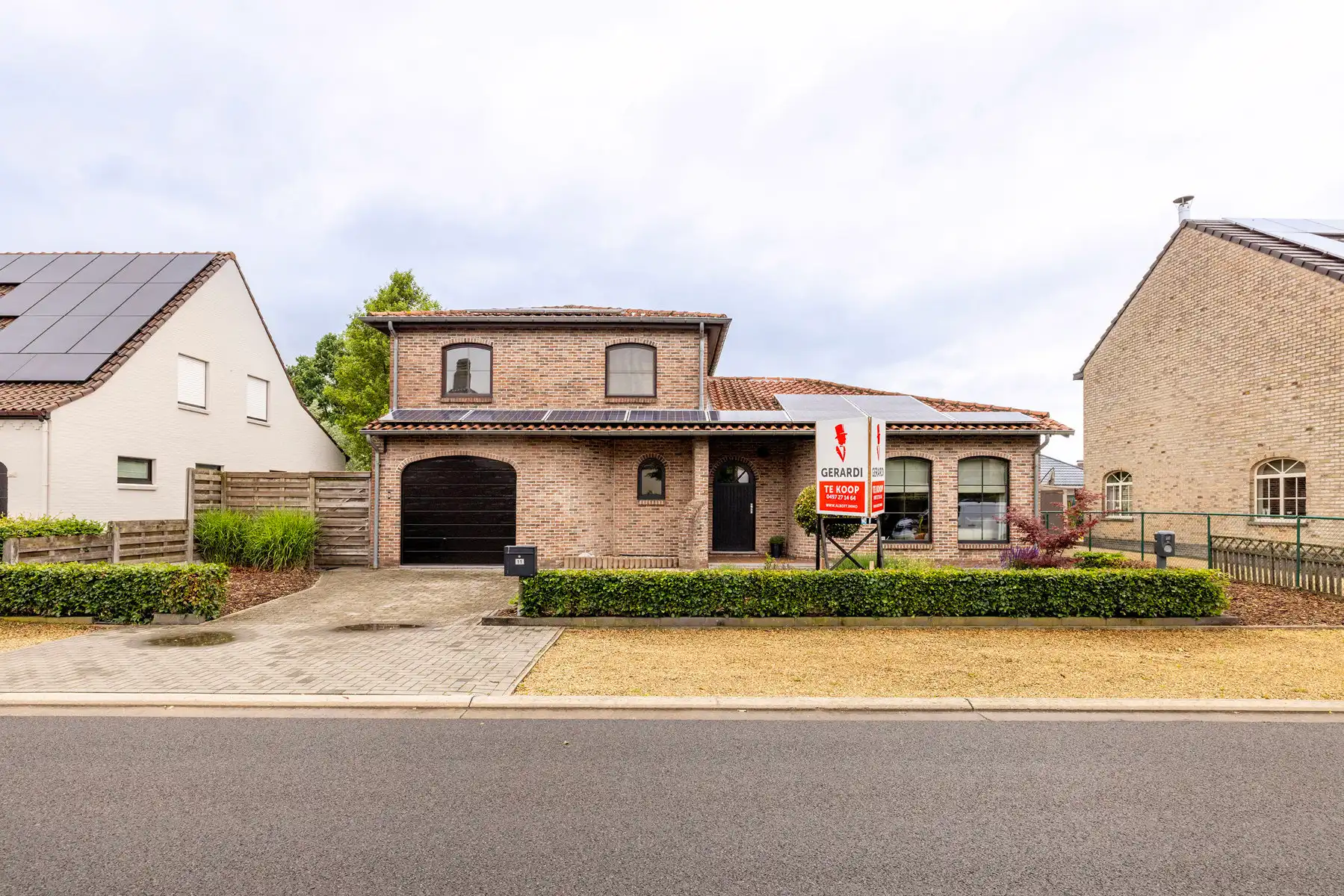 Ruime gezinswoning met garage en tuin op 557m2 grond foto 30