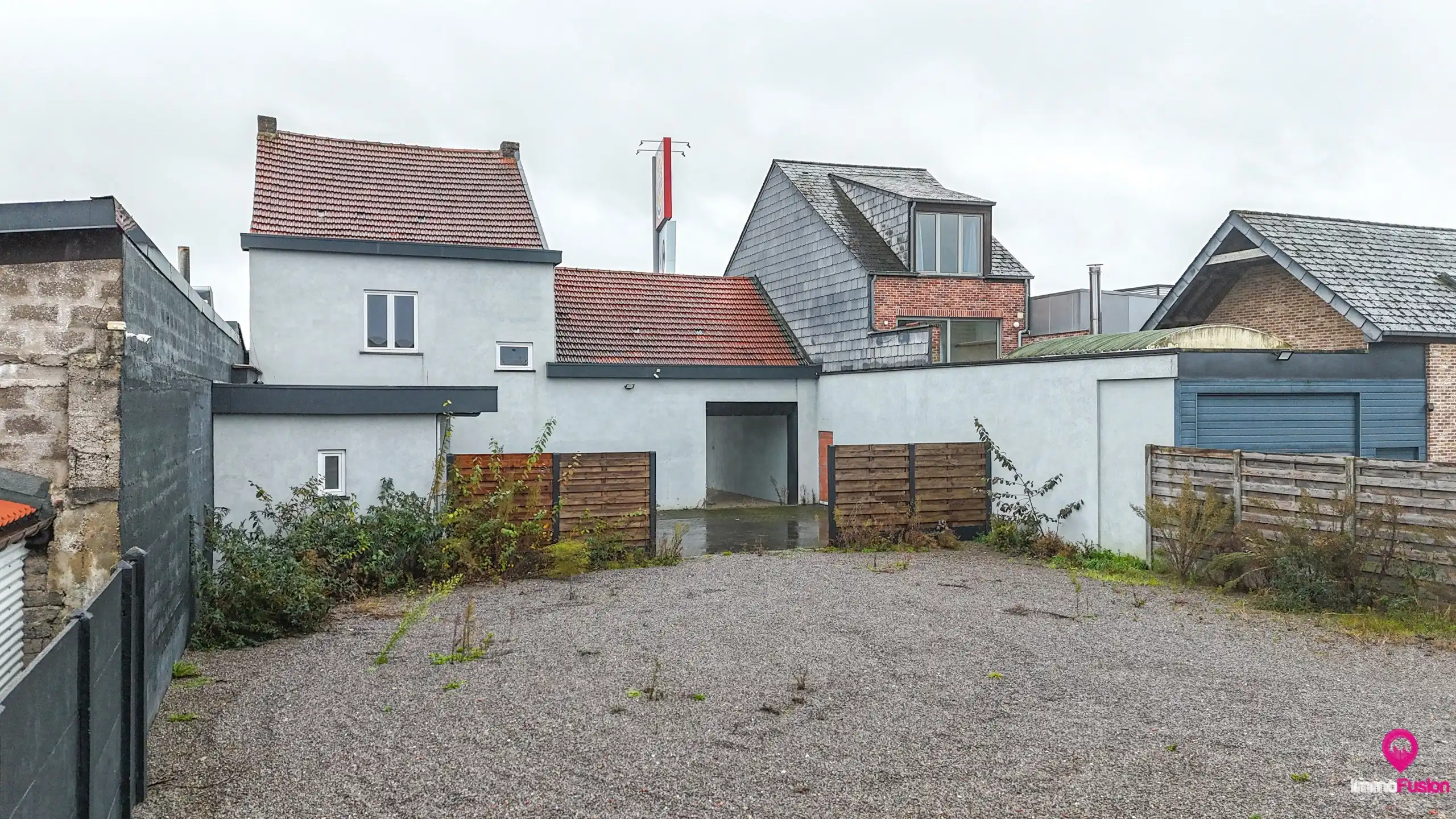 Charmante gezinswoning met potentieel foto 34